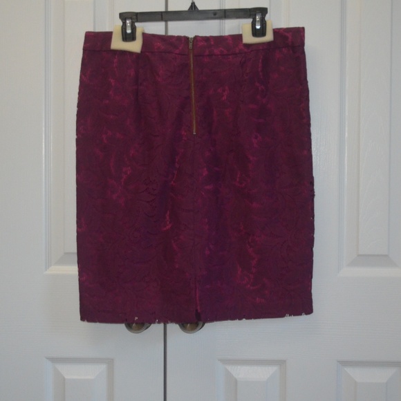 Cabi Style #922 Frolic Skirt - Picture 3 of 5